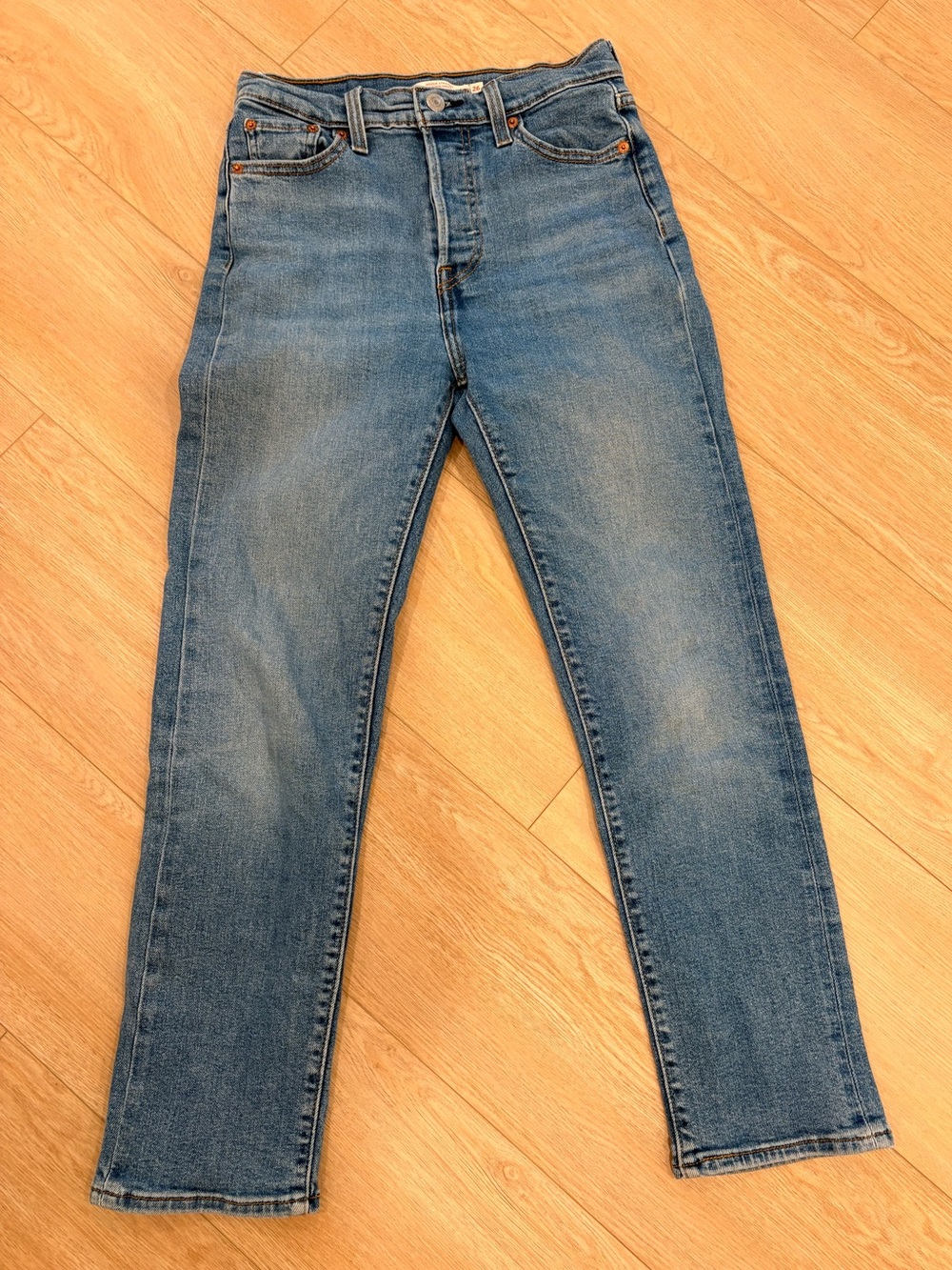 Levi's Wedgie Straight Leg Mid Blue Women's Jeans